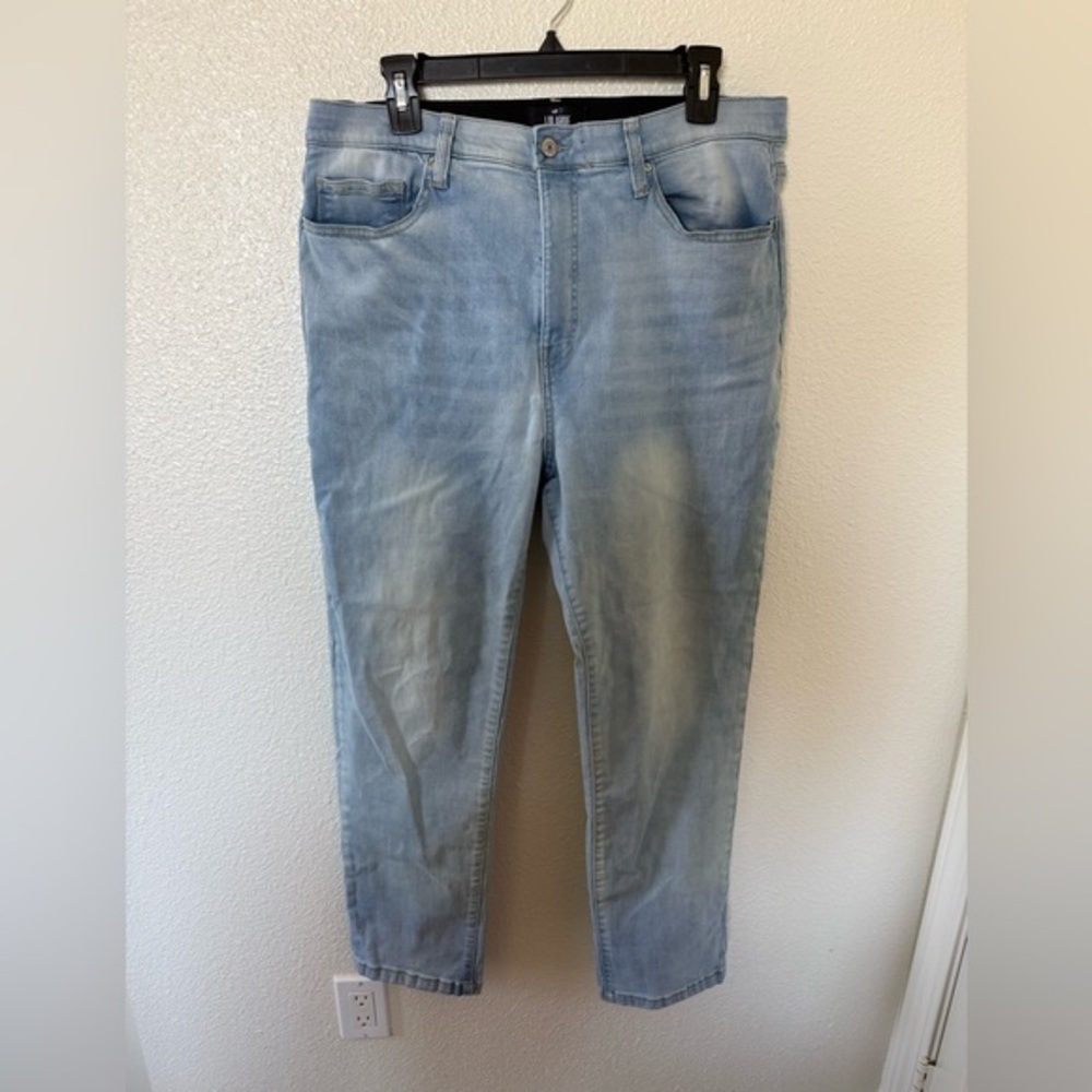 LuLaRoe Magic Waist Straight Leg Jeans Size 34